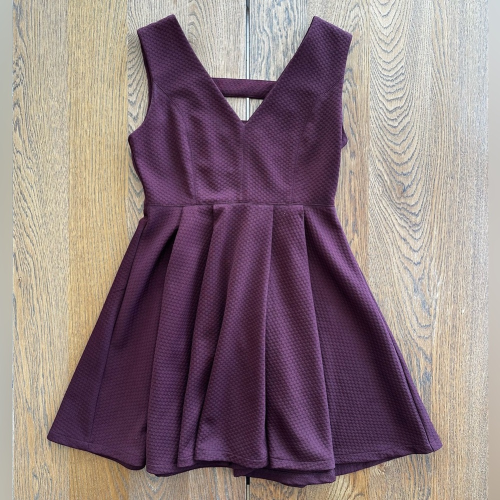 Danika Jay. Burgundy A Line Fitted Sleeveless Mini Party Cocktail Dress - Picture 2 of 9